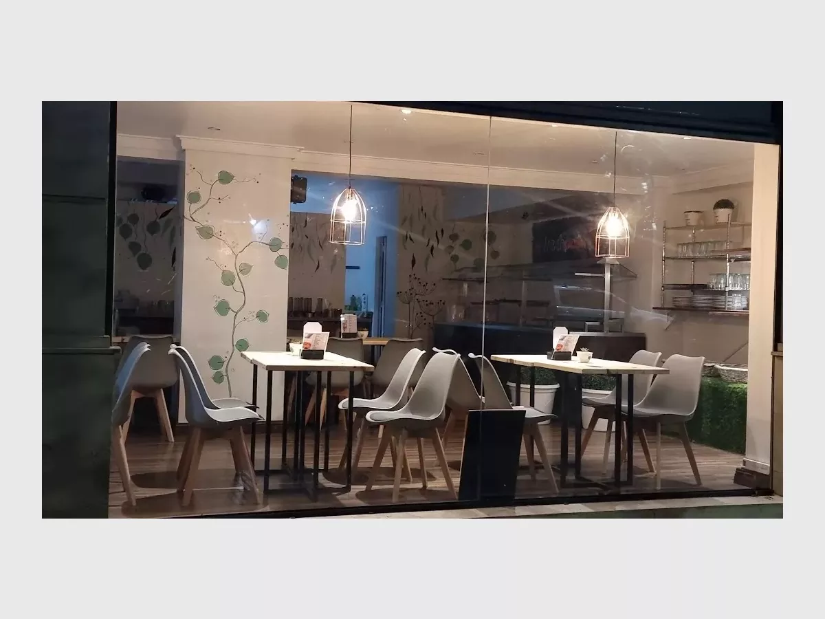 Show cafe 1
