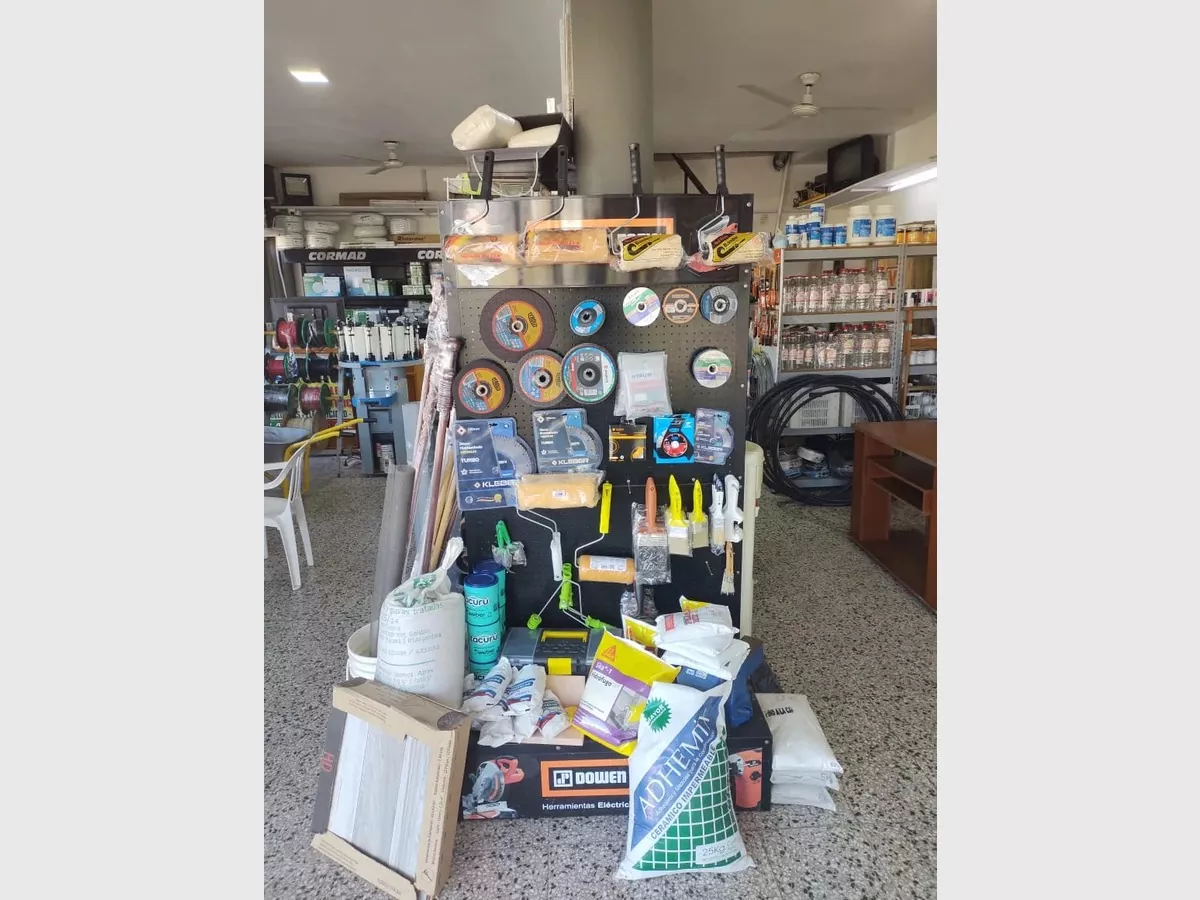 Show whatsapp image 2025 08 21 at 16.23.31