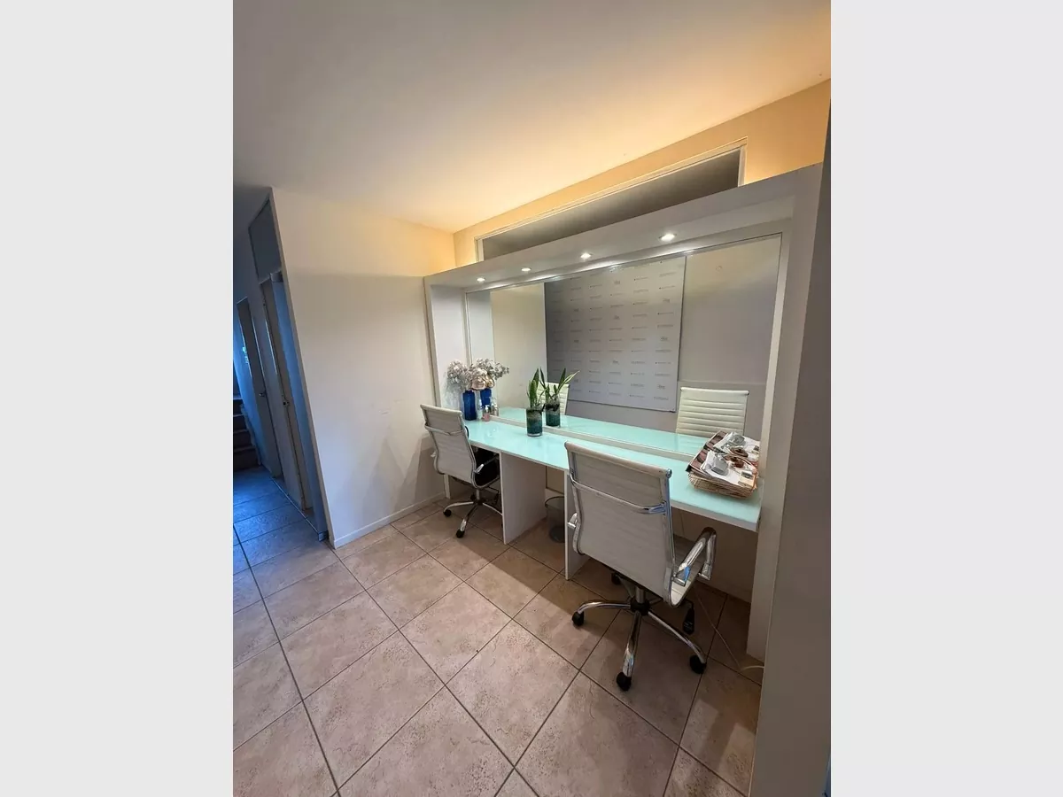 Show whatsapp image 2025 10 30 at 16.37.47  2 