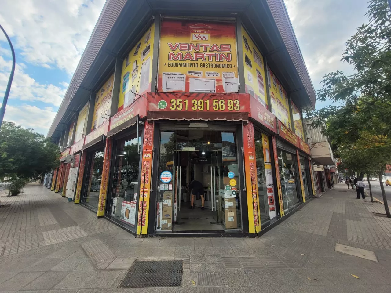 Whatsapp image 2025 10 31 at 16.47.15  1 