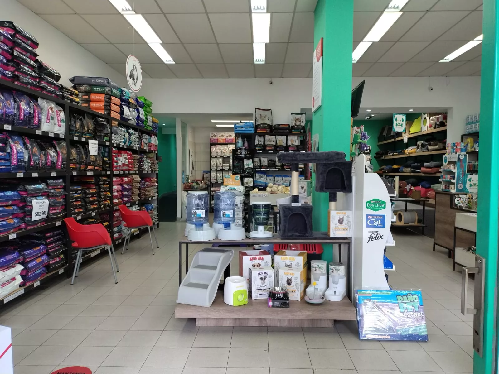 Foto interior adelante local