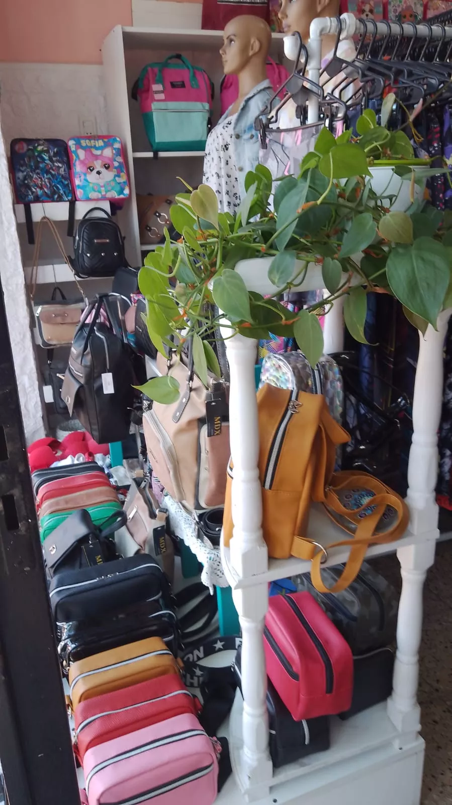 Acc27b01 2500 4678 b047 9039dc15d42e