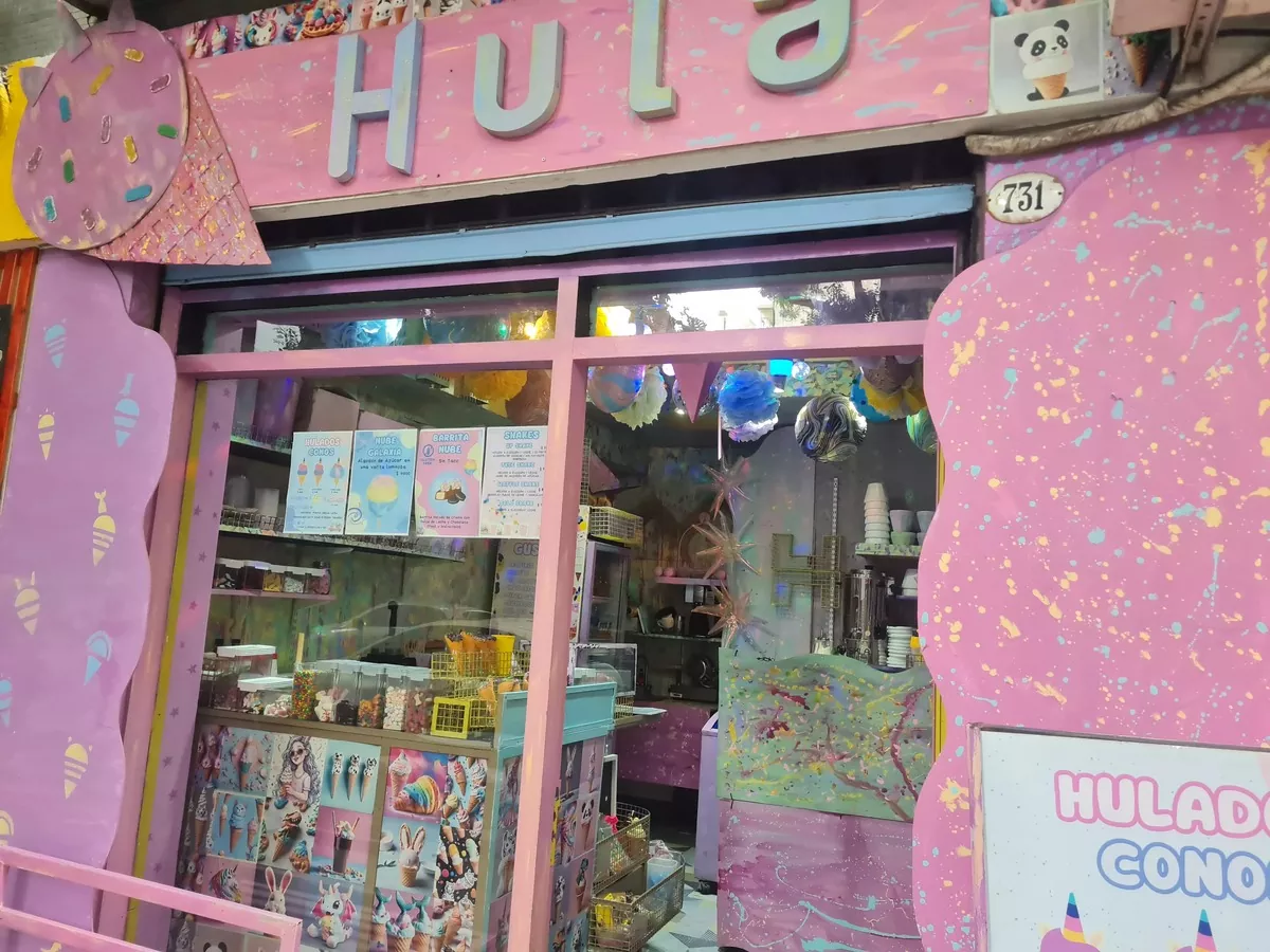 Show 1765137607753308782372566336875