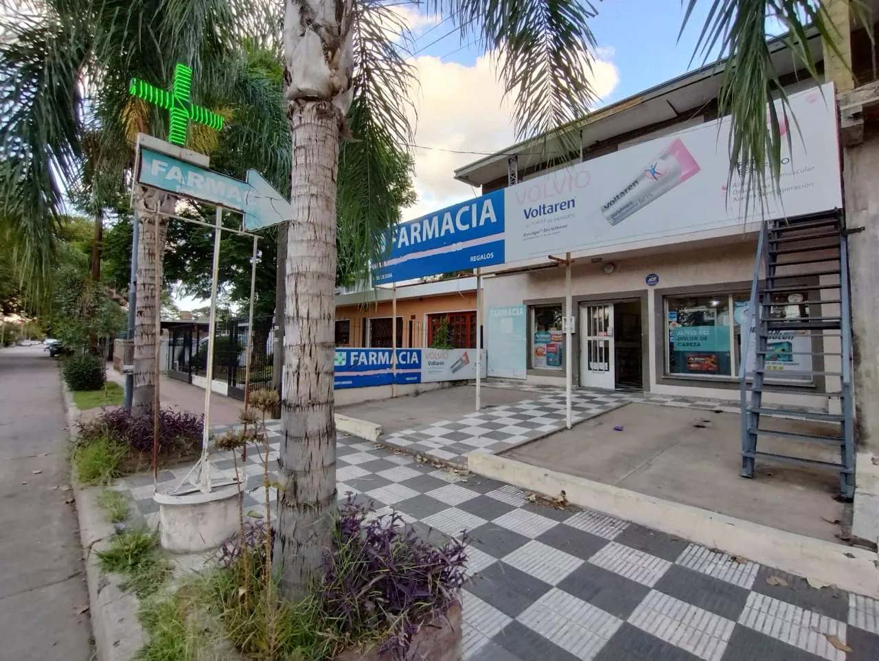 4d8f5b89 2508 4bd4 a6bd f2ff92181df8