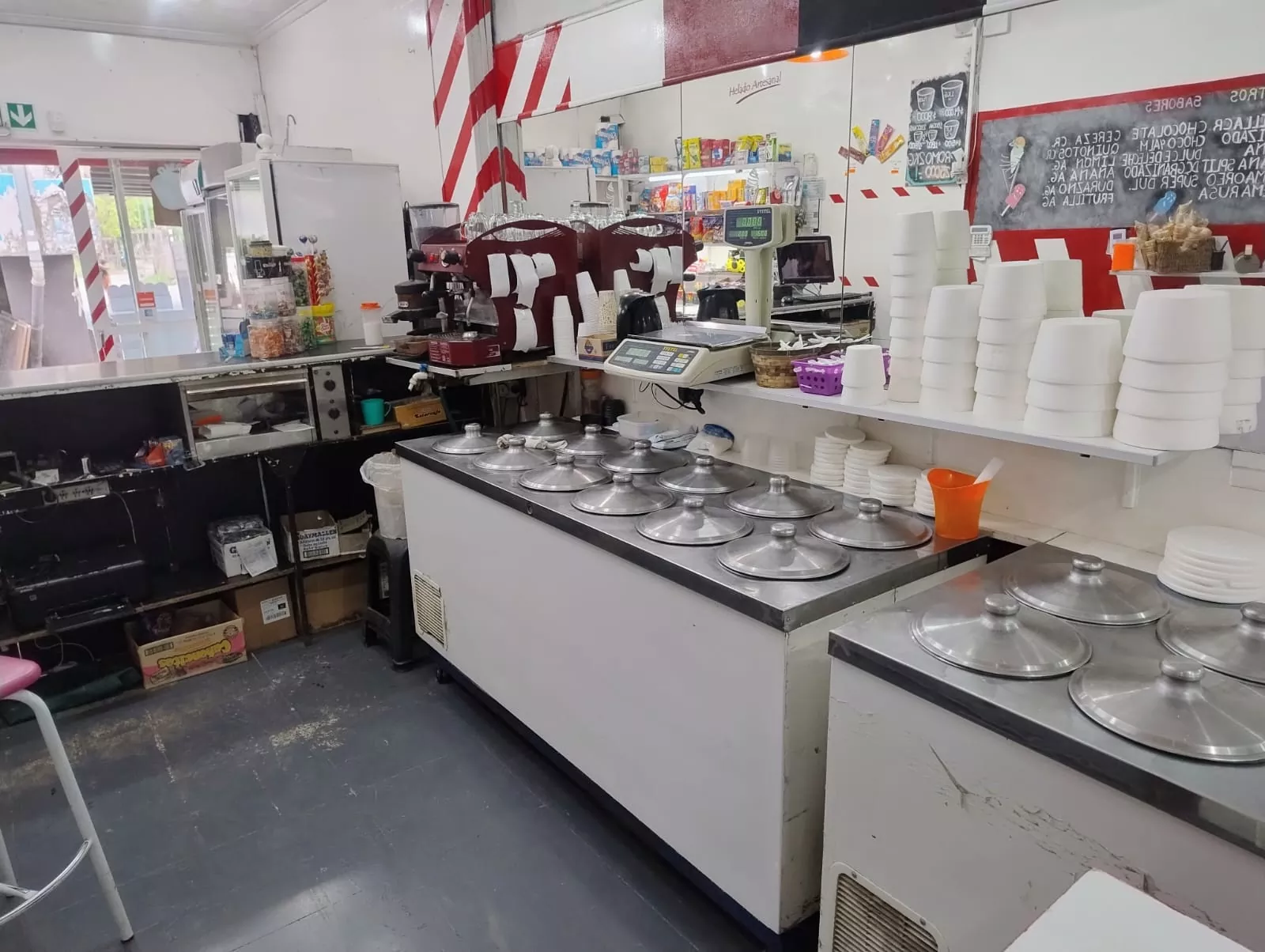 9927db5e f4f3 42e4 92ec f52c863fc8eb