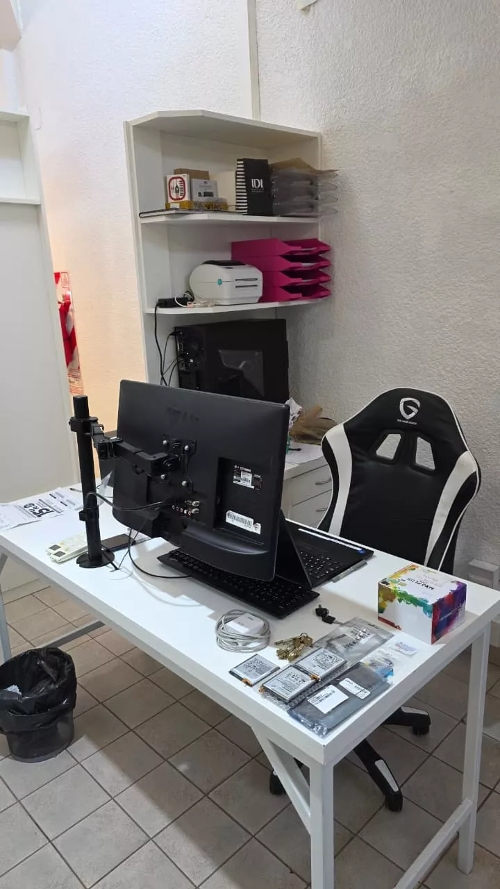 3981a4d6 4ae0 4e58 9305 aad77e8b13d8