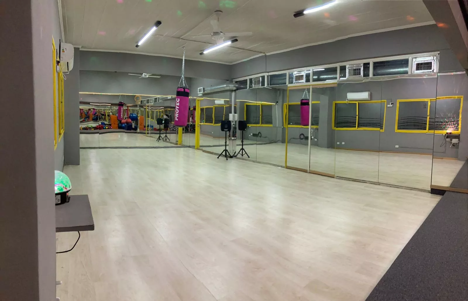 A3dab418 5a05 4218 ad54 7030821bcc31  2 