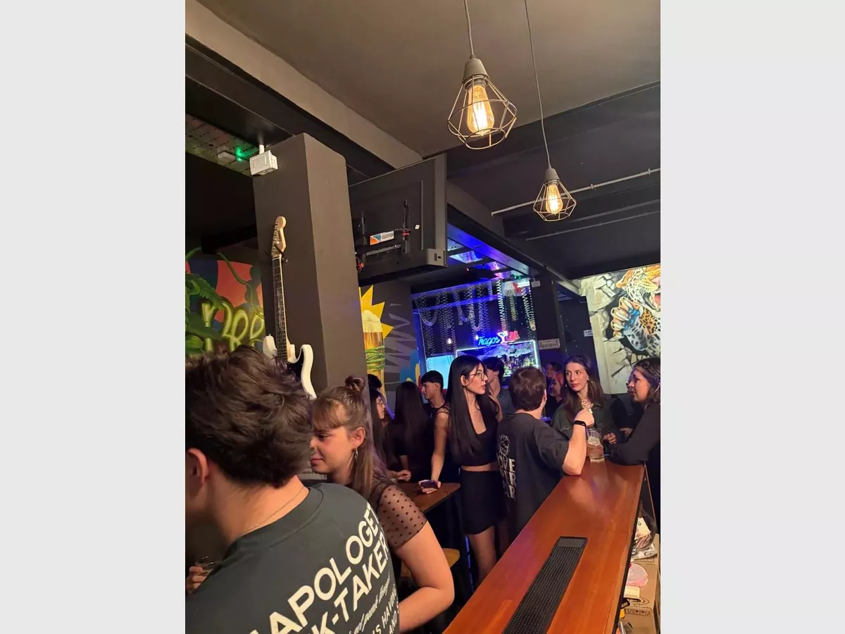 Show ffe7c9d9 7591 477c 9c9b d722fc76aae5